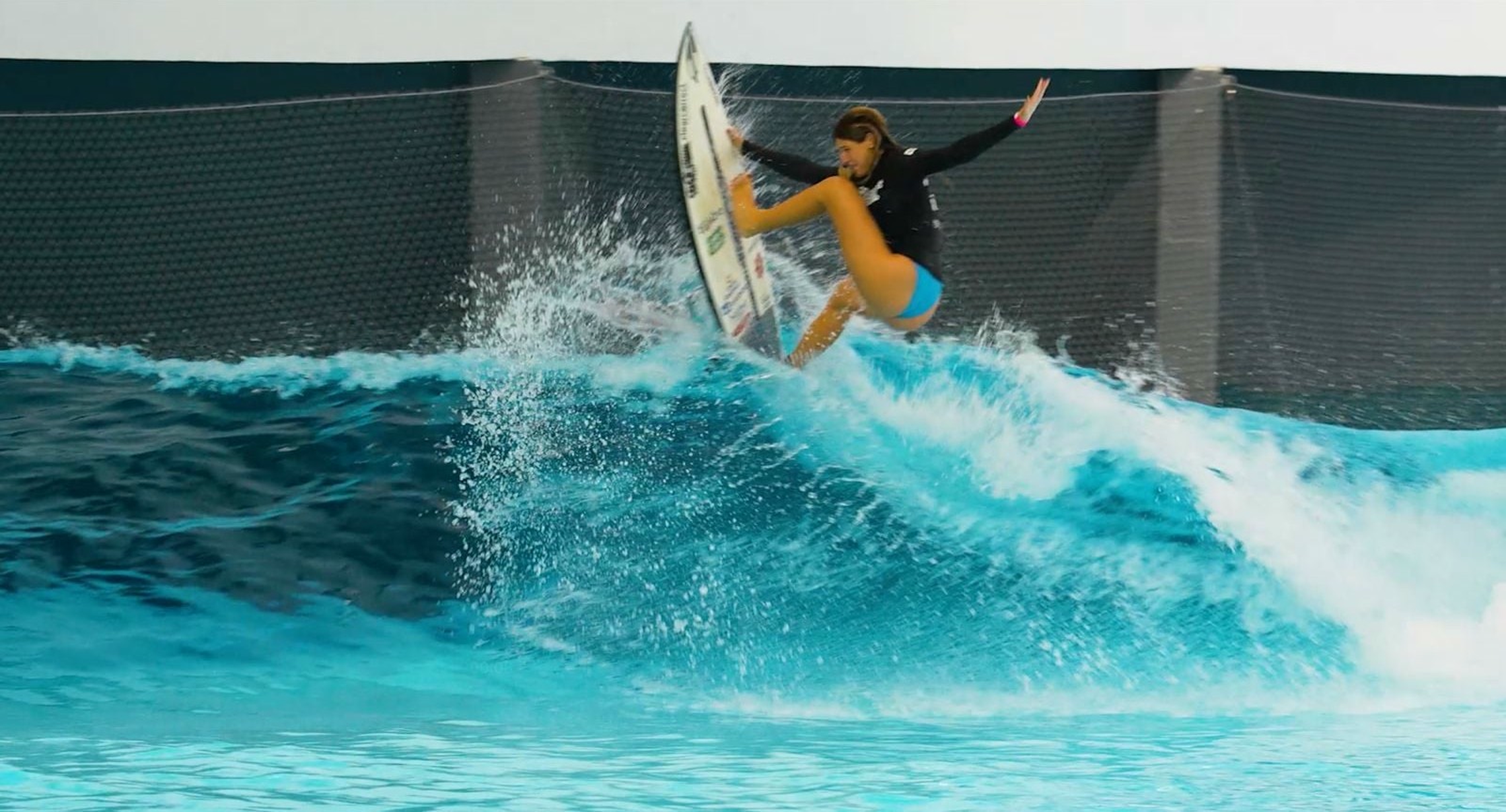 (Títulos) Club Prime Surf Indoor - 77019 - Piscina