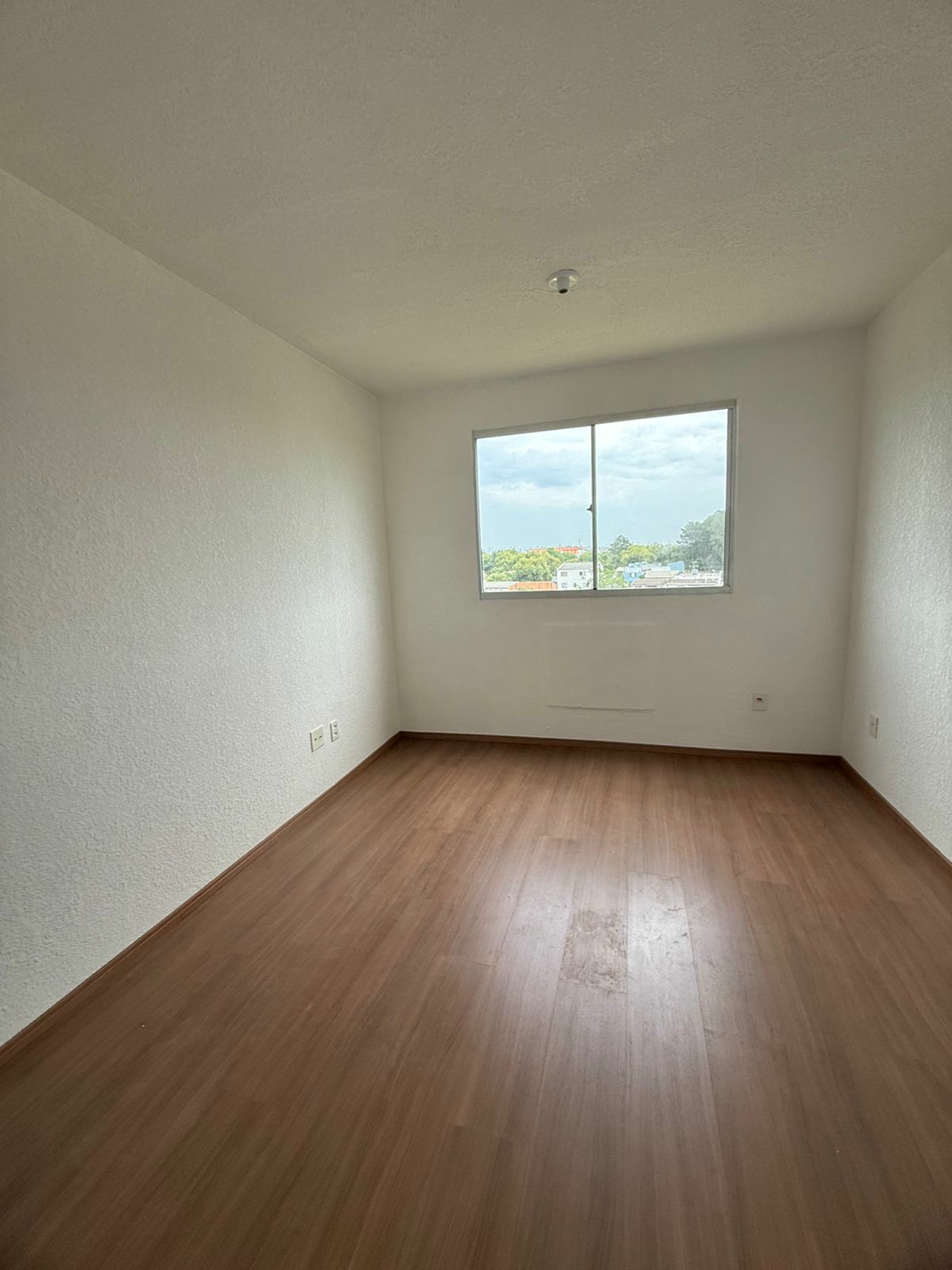 Residencial Vida Alegre Sarandi Apto 401 Bloco 28 - 76868 - Living
