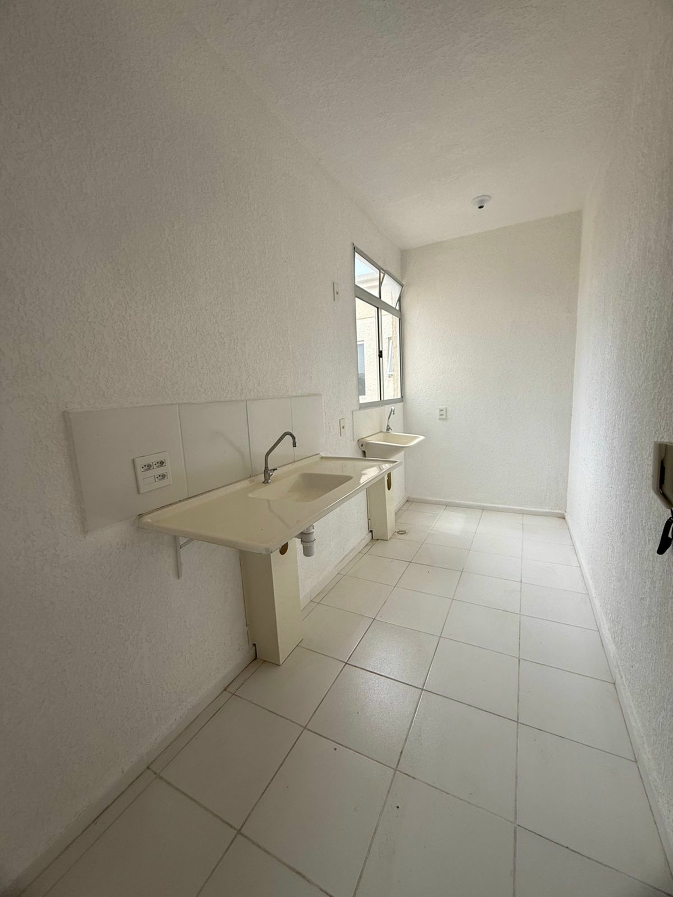 Residencial Vida Alegre Sarandi Apto 401 Bloco 28 - 76868 - Cozinha
